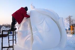 CHINA-HEILONGJIANG-HARBIN-SNOW SCULPTURE (CN)