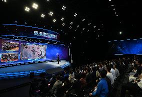 CHINA-ASTRONAUTS-SPACE-EARTH TALK-YOUTH (CN)