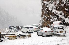 PAKISTAN-MURREE-HEAVY SNOW