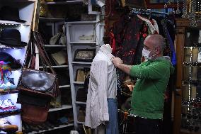 TURKEY-ISTANBUL-SECOND HAND STORES (CN)