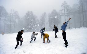 KASHMIR-JAMMU-SNOWFALL