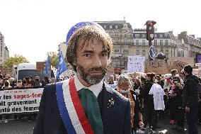 Demonstration Of Midwives On Strike - Paris