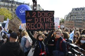 Demonstration Of Midwives On Strike - Paris
