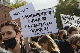 Demonstration Of Midwives On Strike - Paris