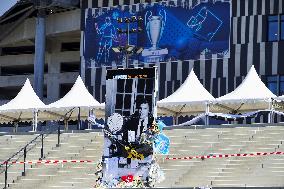 Stade Velodrome Homage To Bernard Tapie - Marseille