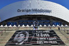 Stade Velodrome Homage To Bernard Tapie - Marseille