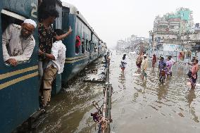 Heavy Rains Have Caused Flooding Of Streets - Dhaka