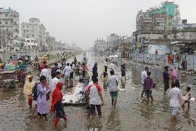 Heavy Rains Have Caused Flooding Of Streets - Dhaka