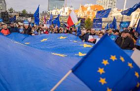 Staying in the European Union Rally - Poland