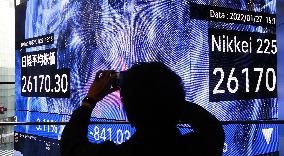 Tokyo stocks plunge