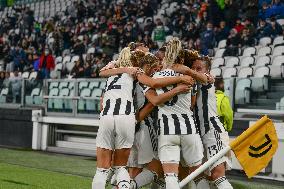 SOCCER-CHAMPIONS-JUV-WOL/REPORT