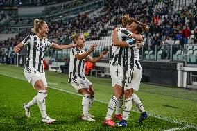 SOCCER-CHAMPIONS-JUV-WOL/REPORT