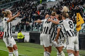 SOCCER-CHAMPIONS-JUV-WOL/REPORT