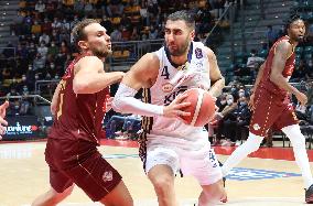 BASKET-ITALY-BOLOGNA-VENEZIA