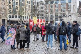 HEALTH-CORONAVIRUS/NETHERLANDS PROTEST