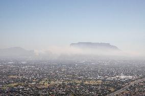 SOUTH AFRICA-WESTERN CAPE-HEAT WAVE