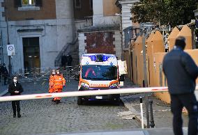 ITALY-ROME-DRIVE-THRU-ELECTION