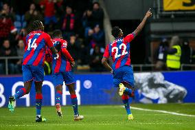 SOCCER-CRYSTAL-PALACE-NORWICH-CITY/REPORT