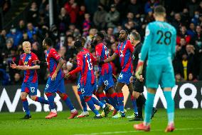 SOCCER-CRYSTAL-PALACE-NORWICH-CITY/REPORT