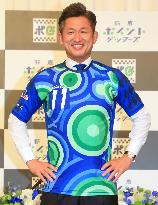 Football: Kazuyoshi Miura joins Suzuka Point Getters