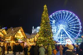 CHRISTMAS-SEASON/UKRAINE