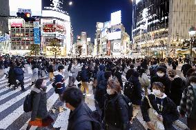 Record of over 90,000 new COVID-19 cases in Japan
