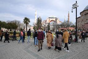 TURKEY-ISTANBUL-TOURISM REVENUE-RISE