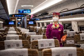 CHINA-CHONGQING-BULLET TRAIN-NOVICE STEWARDESS (CN)