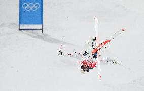 (BEIJING 2022)CHINA-HEBEI-ZHANGJIAKOU-OLYMPIC WINTER GAMES-FREESTYLE SKIING MOGULS-TRAINING (CN)