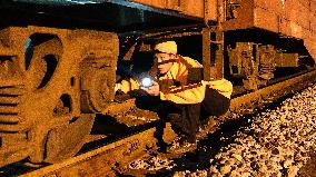 CHINA-GUANGXI-LIUZHOU-FREIGHT TRAIN-MAINTENANCE (CN)