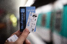 Illustrations of metro tickets - Paris