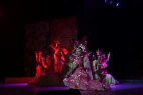 Dance Show for Holi Festival of Navratra - New Delhi