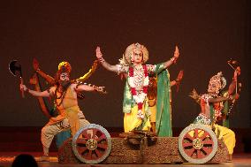 Dance Show for Holi Festival of Navratra - New Delhi