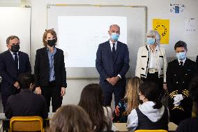 Jean-Michel Blanquer visits a high school on the eve of the national hommage for Samuel Paty - Paris