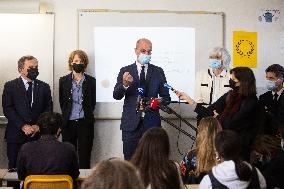 Jean-Michel Blanquer visits a high school on the eve of the national hommage for Samuel Paty - Paris