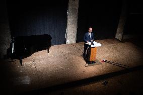 Jean-Michel Blanquer visits a high school on the eve of the national hommage for Samuel Paty - Paris