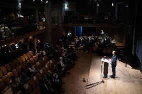 Jean-Michel Blanquer visits a high school on the eve of the national hommage for Samuel Paty - Paris