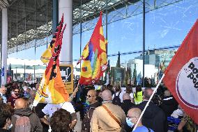 Alitalia Employees Protest At Fiumicino - Rome