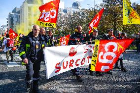 Firefighters Protest - Paris