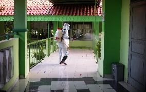 INDONESIA-JAKARTA-COVID-19-DISINFECTION