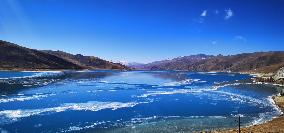 CHINA-TIBET-YAMZBOG YUMCO LAKE-SCENERY (CN)