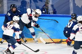 (BEIJING2022)CHINA-BEIJING-OLYMPIC WINTER GAMES-ICE HOCKEY-WOMEN'S PRELIMINARY-USA VS FIN (CN)