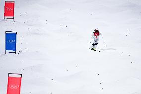(BEIJING2022)CHINA-ZHANGJIAKOU-OLYMPIC WINTER GAMES-FREESTYLE SKIING-WOMEN'S MOGULS QUALIFICATION(CN)