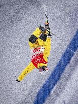 (BEIJING2022)CHINA-ZHANGJIAKOU-OLYMPIC WINTER GAMES-FREESTYLE SKIING-WOMEN'S MOGULS QUALIFICATION(CN)