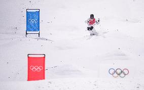 (BEIJING2022) CHINA-ZHANGJIAKOU-OLYMPIC WINTER GAMES-FREESTYLE SKIING-MEN'S MOGULS QUALIFICATION (CN)