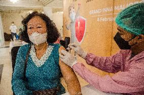 INDONESIA-COVID-19-CASES-INCREASE