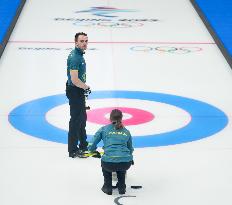 (XHTP)(BEIJING2022)CHINA-BEIJING-OLYMPIC WINTER GAMES-CURLING-MIXED DOUBLES-NORWAY VS AUSTRALIA (CN)