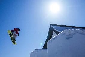 (XHTP)(BEIJING2022)CHINA-ZHANGJIAKOU-OLYMPIC WINTER GAMES-SNOWBOARD-SLOPESTYLE-QUALIFICATION (CN)