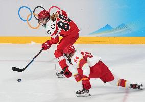 (BEIJING2022)CHINA-BEIJING-OLYMPIC WINTER GAMES-ICE HOCKEY-WOMEN'S PRELIMINARY-CHN VS DEN (CN)