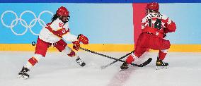 (XHTP) (BEIJING2022)CHINA-BEIJING-OLYMPIC WINTER GAMES-ICE HOCKEY-WOMEN'S PRELIMINARY-CHN VS DEN (CN)